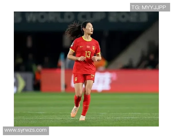 杨莉娜高度评价中国女足展现拼搏精神与韧性每场比赛都充满斗志与硬气 杨莉娜高度评价中国女足展现拼搏精神与韧性每场比赛都充满斗志与硬气